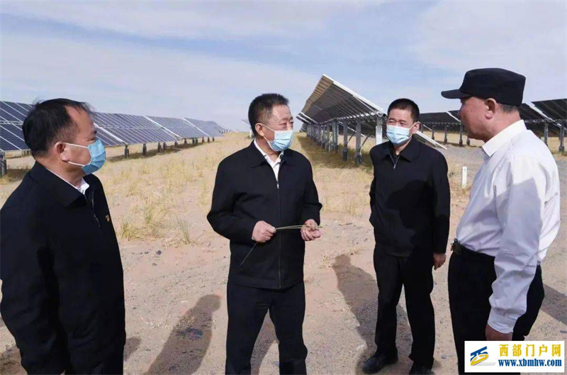 孙绍骋深入阿拉善右旗和阿拉善左旗调研(图2) 孙绍骋深入阿拉善右旗和阿拉善左旗调研(图2)