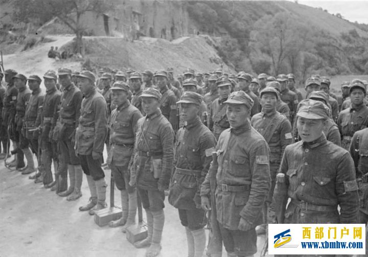 延安拖枪离队案,6人被判刑,命运结局如何3人授开...(图3) 延安拖枪离队案,6人被判刑,命运结局如何3人授开...(图3)