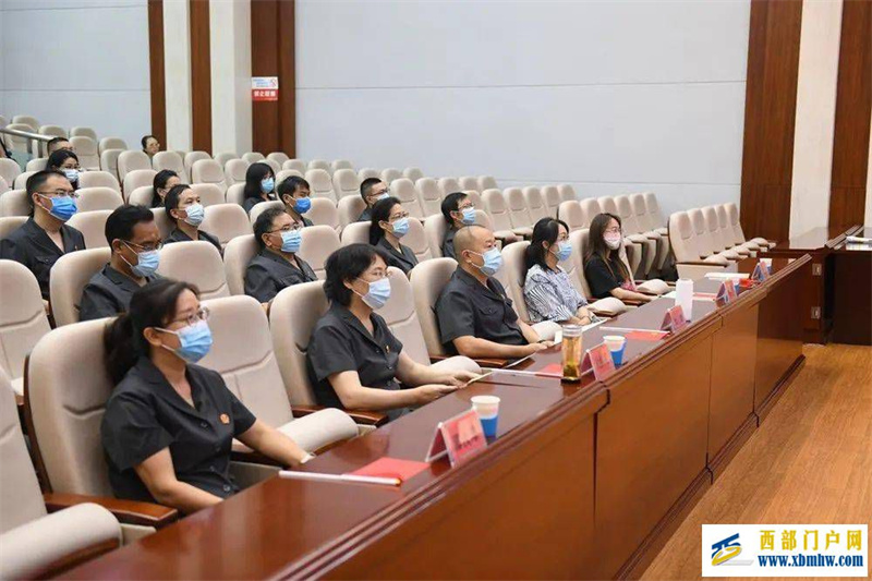 玉溪中院举办玉溪市文明讲堂总堂第102期专场(图1) 玉溪中院举办玉溪市文明讲堂总堂第102期专场(图1)