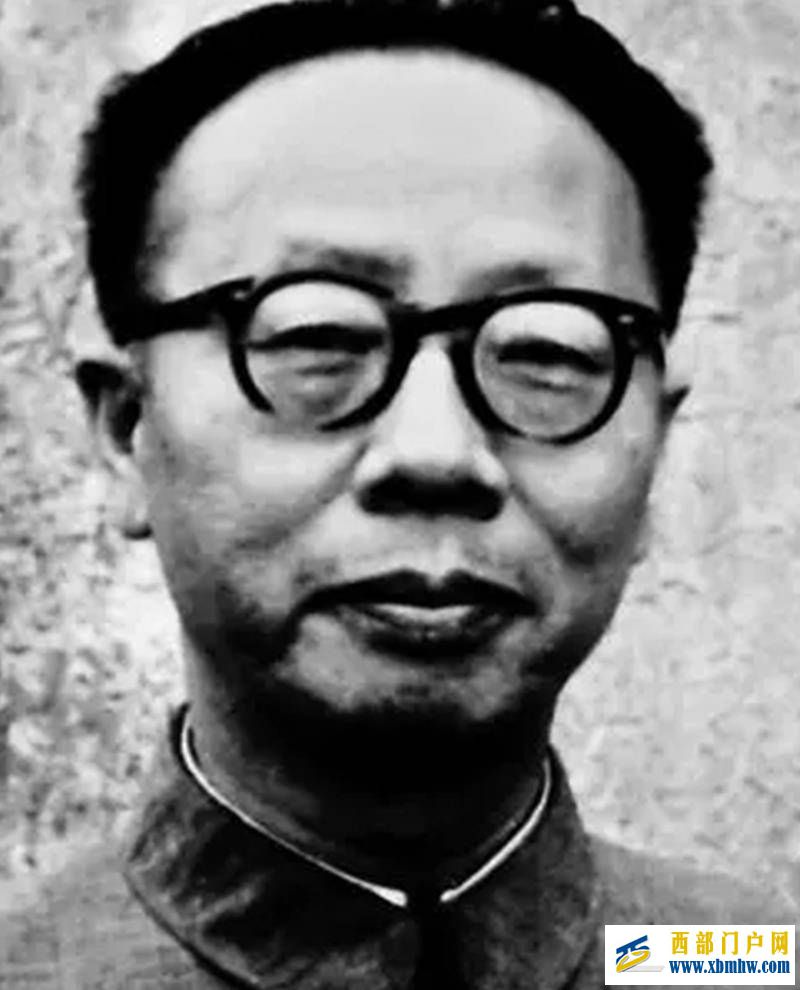 他曾任甘肃省委书记，对甘肃有很深的感情，困难时期主动帮助甘肃