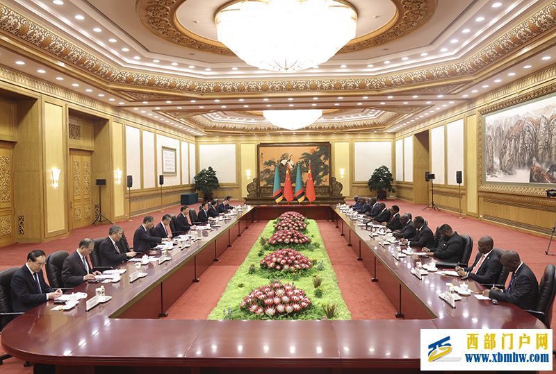 习近平同赞比亚总统希奇莱马会谈(图4) 习近平同赞比亚总统希奇莱马会谈(图4)