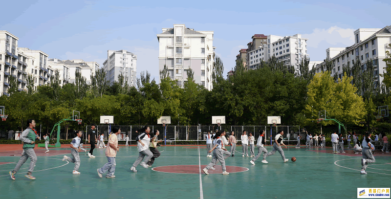 课间“10+5”兴庆区孩子都在干啥(图2) 课间“10+5”兴庆区孩子都在干啥(图2)